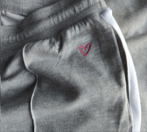 Peace Love World Gray Hoodie and Matching Pants - Picture 4 of 11